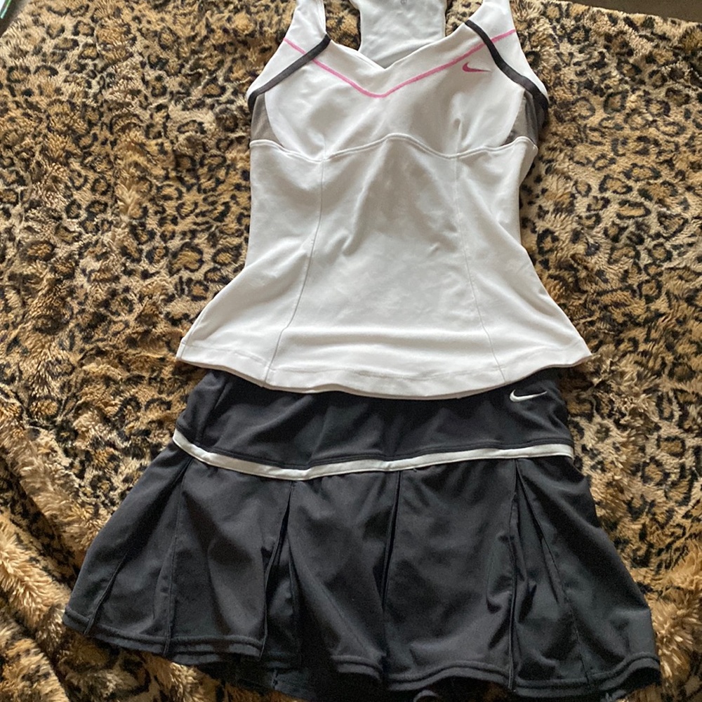 Matching Nike Dri-fit set